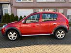 Dacia Sandero Stepway 1.6 Benzine. Bj 2011, SUV ou Tout-terrain, 5 places, 1598 cm³, Tissu