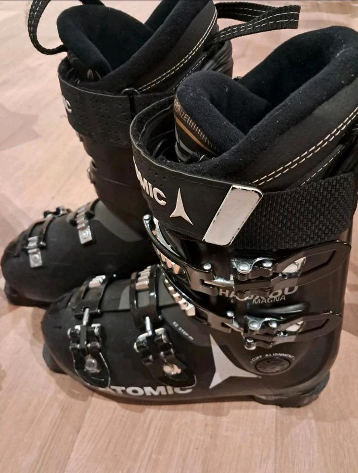 Atomic Hawx Magna 80 skischoenen MP 26 - 26,5, Sport en Fitness, Skiën en Langlaufen, Zo goed als nieuw, Schoenen, Ski, Atomic
