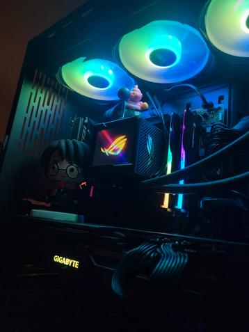Gaming Pc 7800 XT + ROG RYUJIN DDR5 beschikbaar voor biedingen