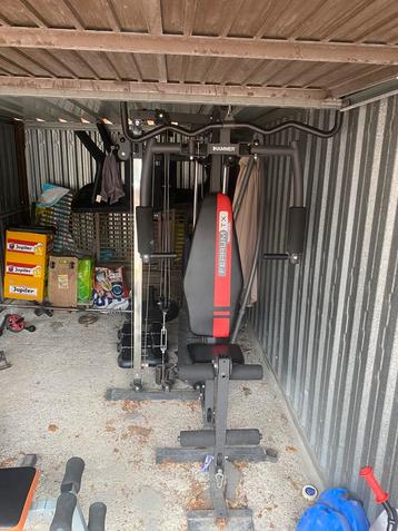 Hammer multi station beschikbaar voor biedingen