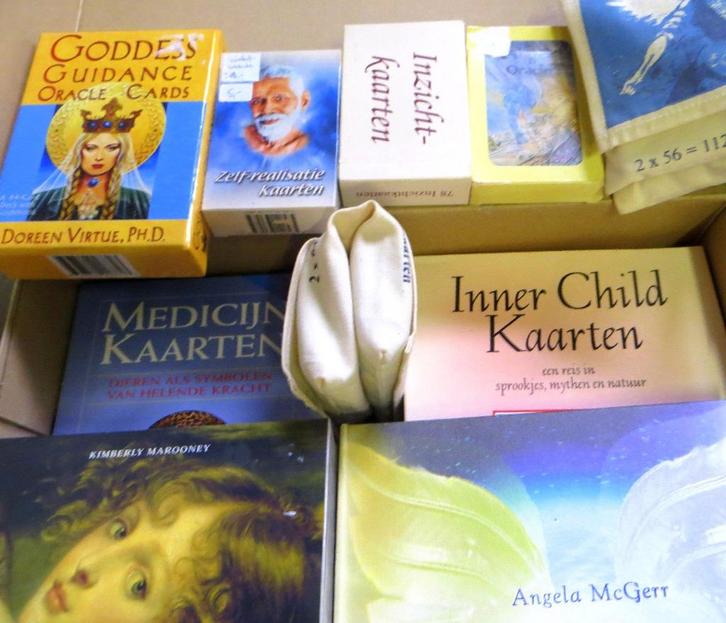 boeken + kaarten meditatie - spiritualiteit, Boeken, Overige Boeken, Gelezen, Ophalen of Verzenden
