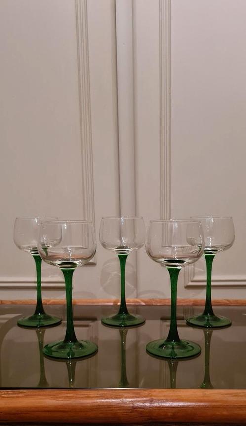 SET VAN 5 VINTAGE GLAZEN LUMINARC   GROENE VOET, Verzamelen, Glas en Drinkglazen, Gebruikt, Ophalen