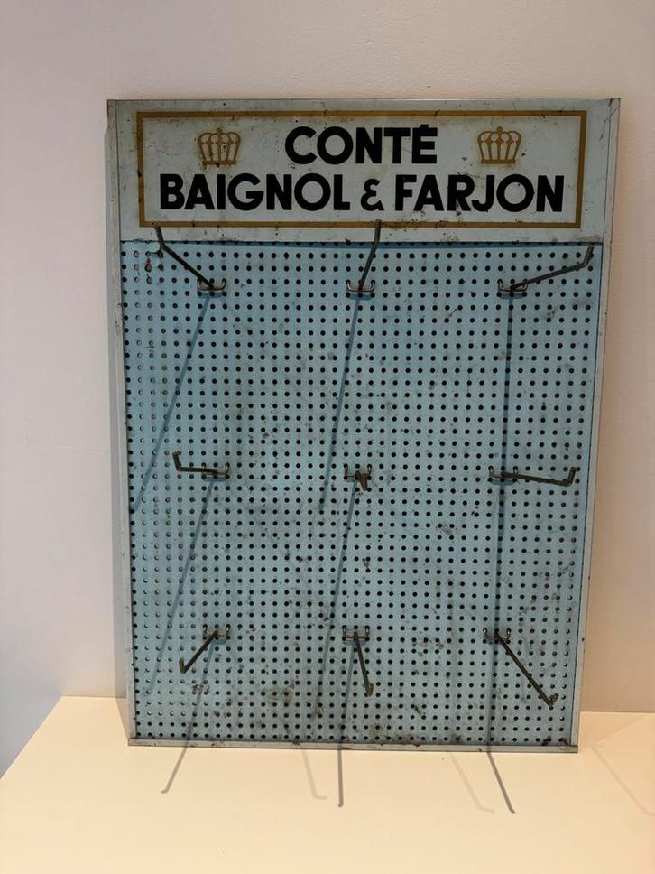 Vintage geperforeerd wandpaneel van Conté Baignol & Farjon, Antiek en Kunst, Curiosa en Brocante, Ophalen of Verzenden