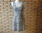 (90)- robe femme t.40 noire et blanc, Maat 38/40 (M), Zwart, Ophalen of Verzenden, Zo goed als nieuw