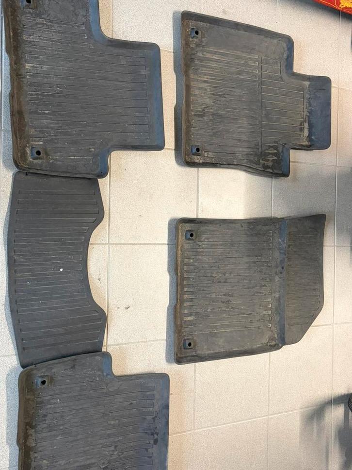 matten rubber voor volvo XC60 2020 +, Auto diversen, Automatten, Zo goed als nieuw, Ophalen