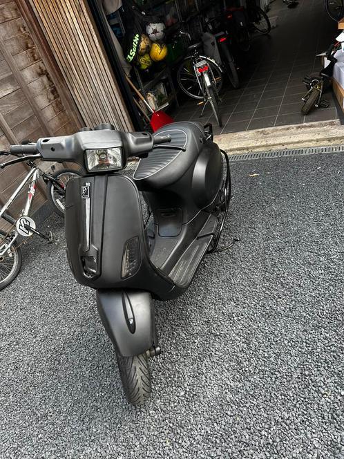 Vespa s 50 full led, Fietsen en Brommers, Scooters | Vespa, Gebruikt, Vespa S, Klasse B (45 km/u), Benzine, Ophalen