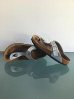 Gratis Verzenden | Birkenstock Gizeh zilveren slippers 37, Kleding | Dames, Slippers, Overige kleuren, Verzenden, Zo goed als nieuw
