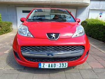 Peugeot 107.1.0 Benzine 12/2011 443507km Carnet en Carpass! beschikbaar voor biedingen
