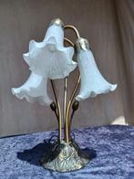 Lily Tafel lamp Tiffany stijl, Antiek en Kunst, Ophalen of Verzenden