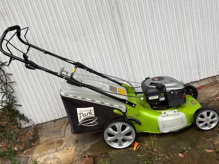 Tondeuse central Park, Tuin en Terras, Grasmaaiers, Zo goed als nieuw, Benzine-grasmaaier, 50 cm of meer, Cirkelmaaier, Mulchfunctie