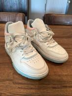 Sneakers met pastelkleuren, Kleding | Dames, Schoenen, Wit, Ophalen of Verzenden, Zo goed als nieuw, Sneakers
