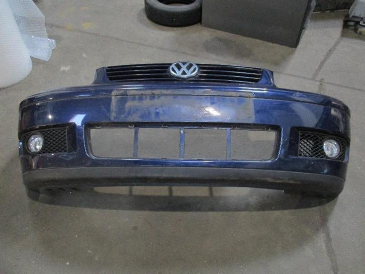 BUMPER VOOR Volkswagen Polo III (6N2) (6n0-807-221-h), Auto-onderdelen, Carrosserie, Bumper, Volkswagen, Voor, Gebruikt