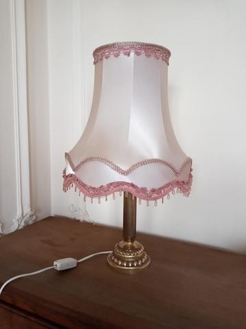 Tafellamp nachtkast lamp zacht roze lampenkap goudkleurig