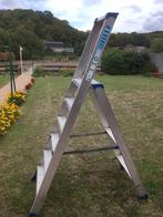 Aluminium trapladder zes treden, Ophalen, Zo goed als nieuw