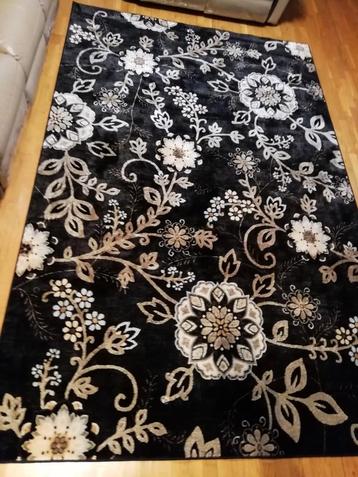 Prachtig zijden tapijt 2m x 3m  beschikbaar voor biedingen
