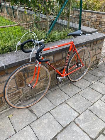 Stalen koersfiets Ludo beschikbaar voor biedingen