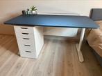 Bureau ikea, Huis en Inrichting, Ophalen, Zo goed als nieuw, Bureau