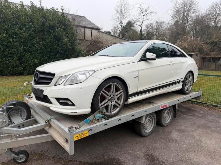 Mercedes // E250cdi // COUPE // Pack amg // Boite auto //, Autos, Mercedes-Benz, Entreprise, Achat, Classe E, ABS, Airbags, Air conditionné