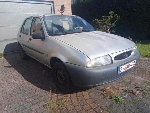 1999 Fiesta gekeurd Voor verkoop, Autos, Ford, Particulier, Fiësta, Caméra de recul, Airbags, Alarme, Android Auto, Bluetooth