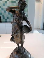 Belle statue en bronze d'August Moureau., Antiquités & Art, Bronze, Enlèvement ou Envoi