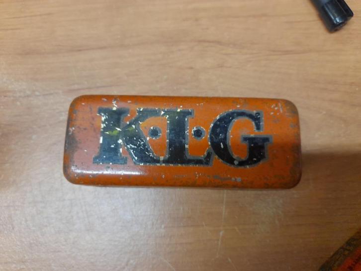 Oude lege doos klg kaars zonder rood, Verzamelen, Blikken, Gebruikt, Overige, Verzenden