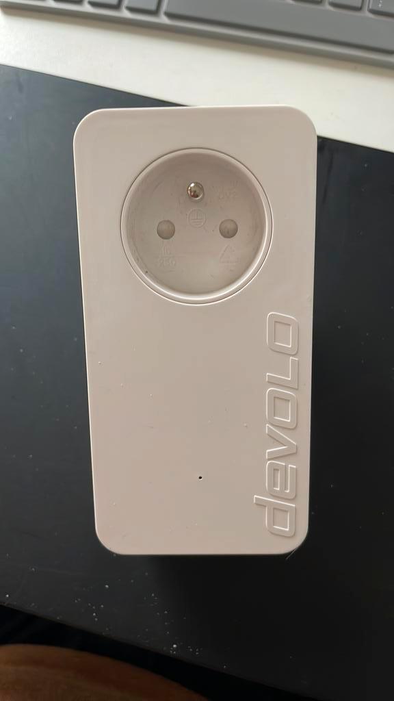 Drie Devolo DLAN 1200+ stekkers BE versie, Computers en Software, Powerlines, Gebruikt, Ophalen of Verzenden