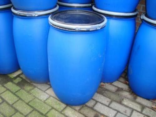 Blauwe vaten,tonnen van 120 L met zwart deksel en klemring, Tuin en Terras, Regentonnen, Zo goed als nieuw, Kunststof, 75 tot 150 liter