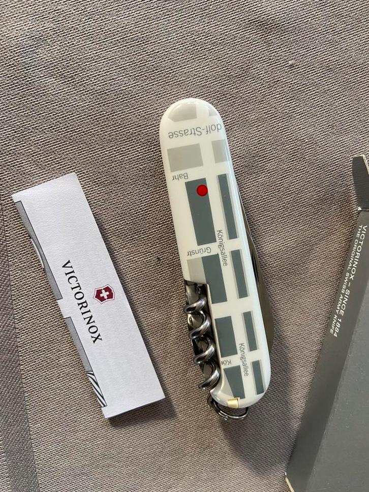 Victorinox suisse swiss army knife Düsseldorf, Caravans en Kamperen, Kampeergereedschap, Nieuw, Ophalen of Verzenden