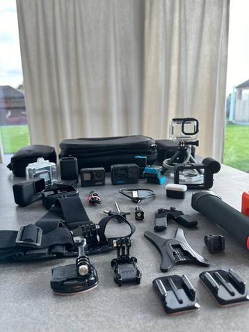 Go Pro Back 7 & 10 + accessoires beschikbaar voor biedingen