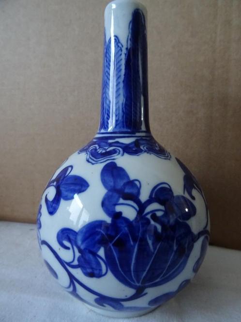 Chinese aardewerk vaas 16cm vintage Delfts Blauwe vaas China, Huis en Inrichting, Woonaccessoires | Vazen, Zo goed als nieuw, Blauw
