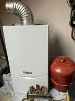 CondensatieGasKetel Vaillant atmoTEC plus VUW, Doe-het-zelf en Bouw, Gebruikt, Aardgas, Minder dan 20 liter, 3 t/m 5 jaar oud
