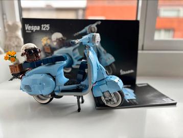 LEGO Vespa - compleet met doos beschikbaar voor biedingen