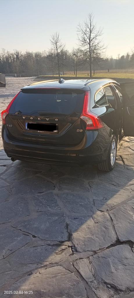 Volvo V60 D2 model 2017, Auto's, Volvo, Particulier, V60, Achteruitrijcamera, Airbags, Airconditioning, Alarm, Bluetooth, Boordcomputer