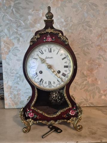 Antieke Belcanto klok – handbeschilderd beschikbaar voor biedingen