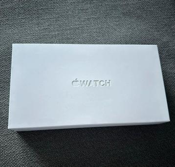 Montre APPLE WATCH ULTRA 49mm titanium beschikbaar voor biedingen