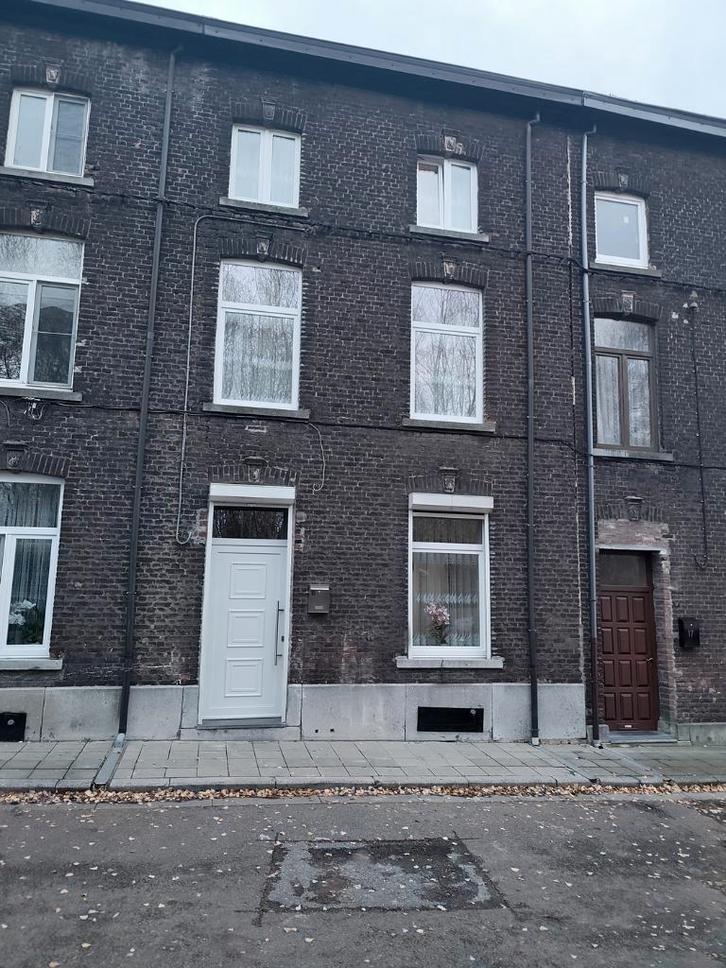 Maison à vendre Marchienne-au-Pont 4 chambres et jardin, Immo, Huizen en Appartementen te koop, Provincie Henegouwen, Tussenwoning