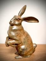 Lièvre - Lapin en bronze signé Chenet année1940, Antiquités & Art, Enlèvement ou Envoi, Bronze