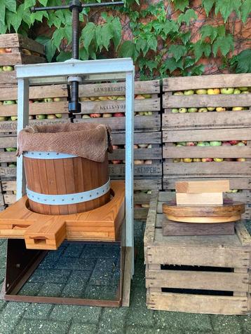 Grote fruitpers 28l beschikbaar voor biedingen