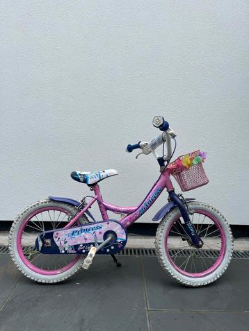 Roze kinderfiets beschikbaar voor biedingen