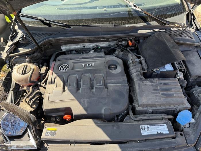Motor van een Volkswagen Golf, Auto-onderdelen, Motor en Toebehoren, Volkswagen, Gebruikt, 3 maanden garantie