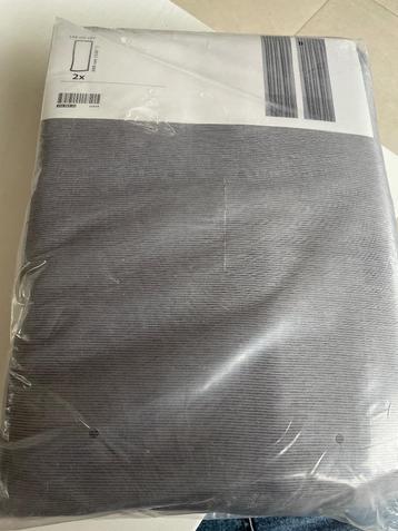 Verduisterende gordijnen grijs 145x300 – nieuw in verpakking beschikbaar voor biedingen