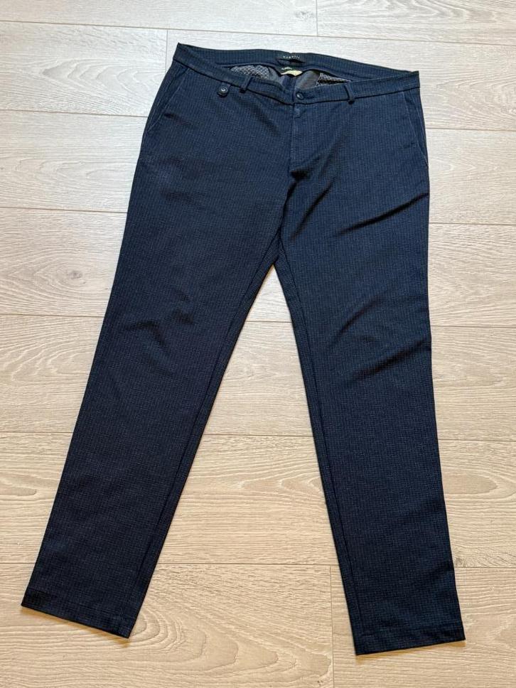 Donkerblauwe herenbroek Bugatti (maat 38), Kleding | Heren, Broeken en Pantalons, Gedragen, Overige maten, Blauw, Ophalen of Verzenden