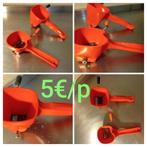 Verzameling vintage objecten uit de jaren 70, Ophalen