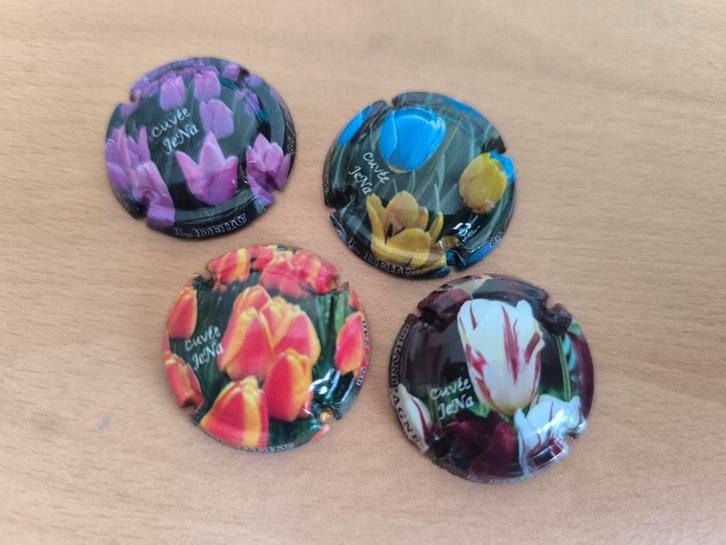 4 magnifiques capsules de champagne Dehu Louis Cuvée Jena Be, Collections, Collections Autre, Comme neuf, Enlèvement ou Envoi