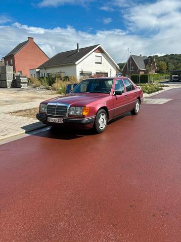 Mercedes E 200D W124 eerste eigenaar beschikbaar voor biedingen
