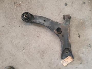 Draagarm links-voor van een Toyota Corolla Verso, 3 maanden garantie, Gebruikt, Toyota