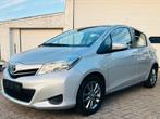 Zgan Toyota Yaris  slechts 43000km !, Auto's, Voorwielaandrijving, Euro 5, Stof, Zwart