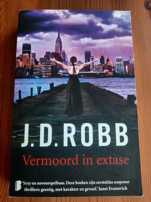 J.D. Robb - Vermoord in extase, Boeken, Thrillers, Gelezen, Ophalen of Verzenden