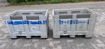 Kuststof palletbox hooibak voerbak puppy bak beschikbaar voor biedingen