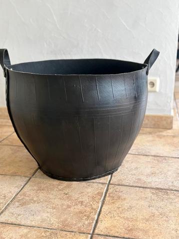 Panier de rangement pour pellets - granulés /bûches beschikbaar voor biedingen